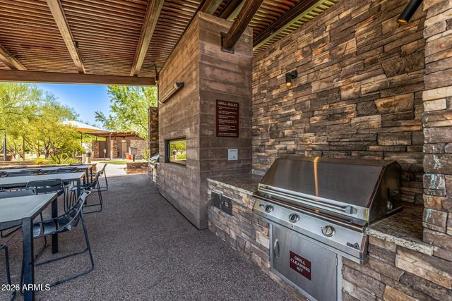 511 E PASARO Drive, Phoenix, AZ 85085