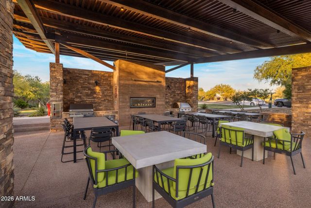 511 E PASARO Drive, Phoenix, AZ 85085