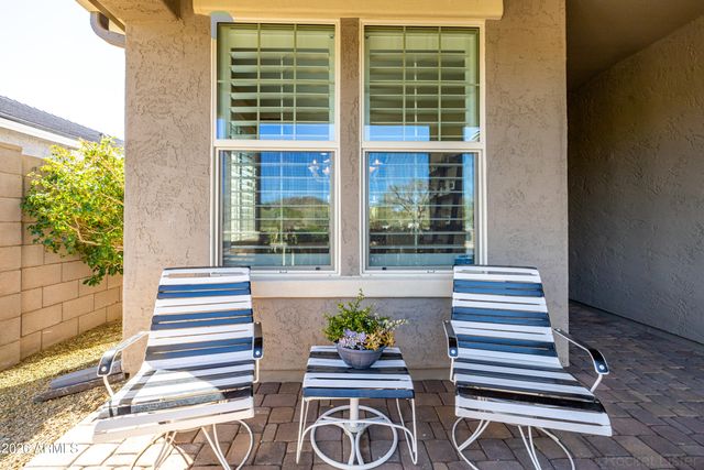 511 E PASARO Drive, Phoenix, AZ 85085