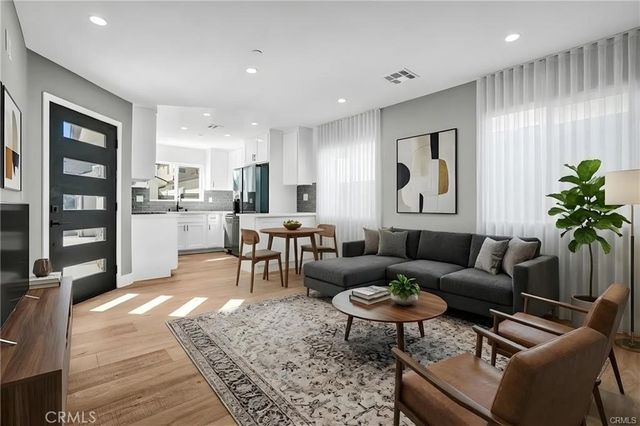 2124 W 238th Street A, Torrance, CA 90501