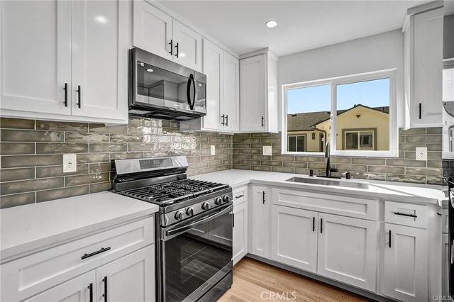 2124 W 238th Street A, Torrance, CA 90501