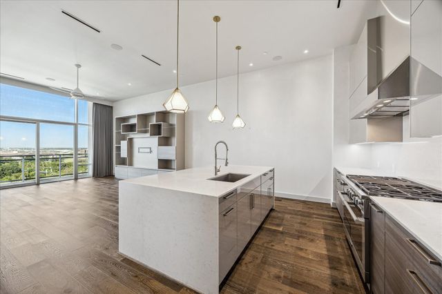 3331 D'amico Street 1003, Houston, TX 77019