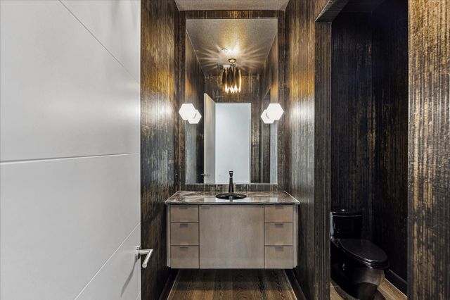 3331 D'amico Street 1003, Houston, TX 77019