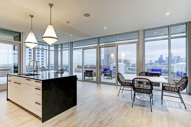 3331 D'amico Street 1003, Houston, TX 77019