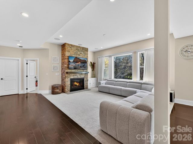 1012 Golden Bell Drive, Waxhaw, NC 28173