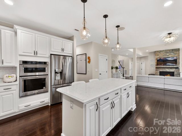 1012 Golden Bell Drive, Waxhaw, NC 28173