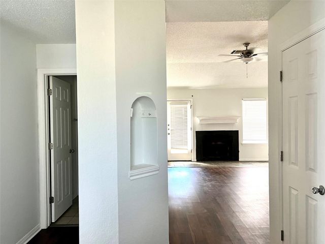 107 Hague ST, Hutto, TX 78634