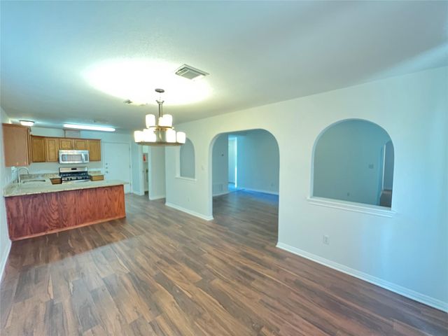 107 Hague ST, Hutto, TX 78634