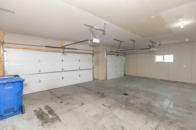 7344 22nd Street S, Fargo, ND 58104