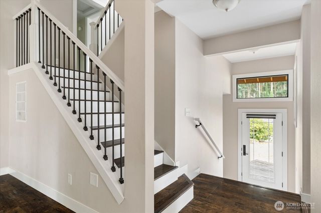 210 NW Calista Ct., Oak Harbor, WA 98277