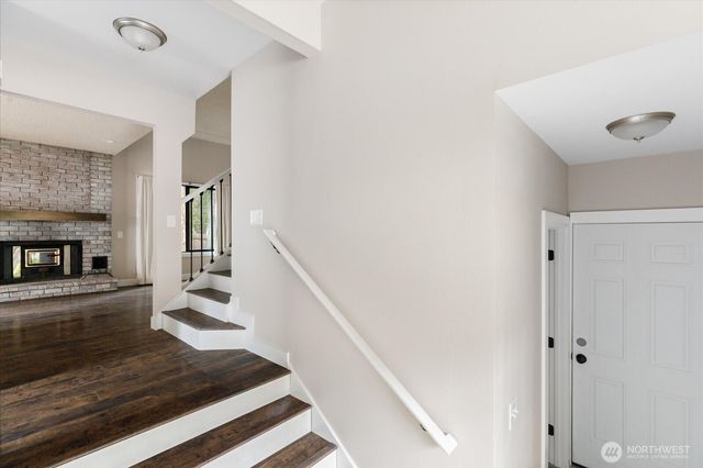 210 NW Calista Ct., Oak Harbor, WA 98277