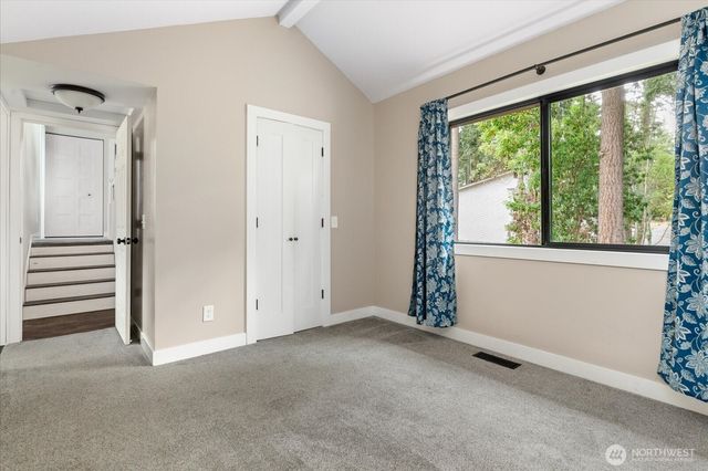 210 NW Calista Ct., Oak Harbor, WA 98277