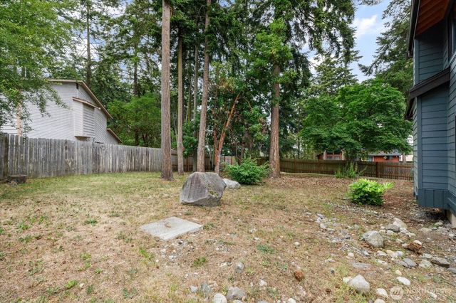 210 NW Calista Ct., Oak Harbor, WA 98277