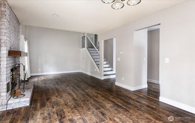 210 NW Calista Ct., Oak Harbor, WA 98277