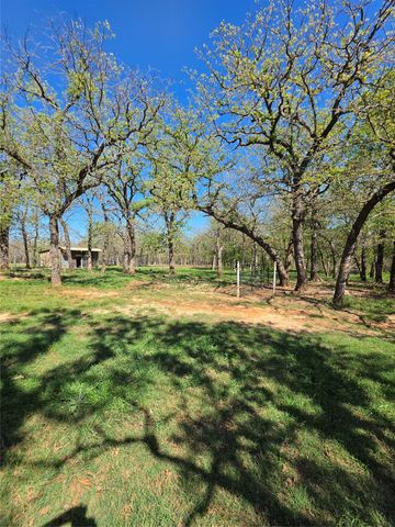 470 Private Road 3650, Paradise, TX 76073