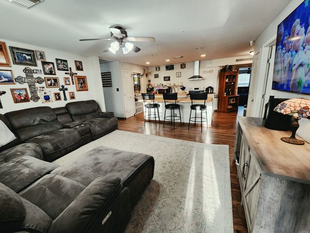 470 Private Road 3650, Paradise, TX 76073