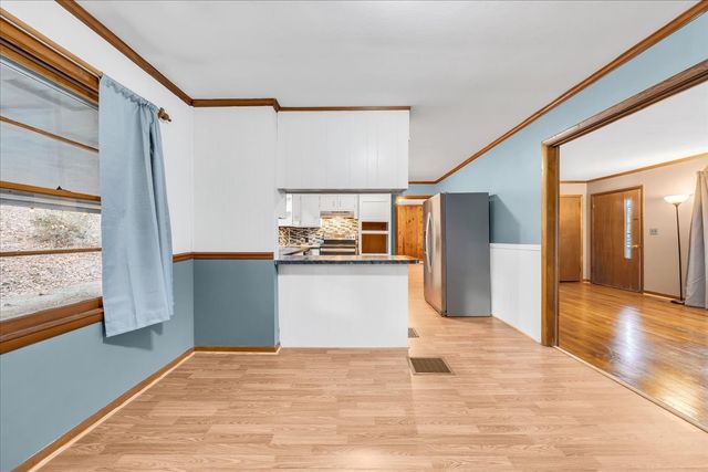 218 Lakeshore Dr, Mcminnville, TN 37110