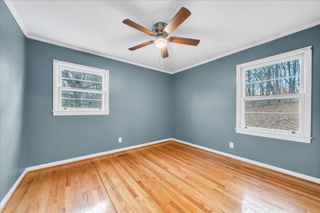 218 Lakeshore Dr, Mcminnville, TN 37110