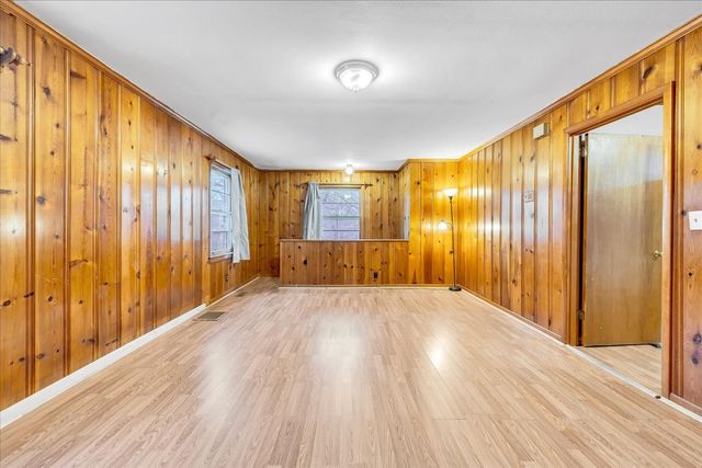 218 Lakeshore Dr, Mcminnville, TN 37110