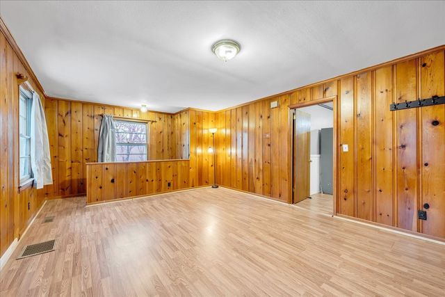 218 Lakeshore Dr, Mcminnville, TN 37110