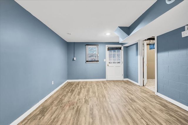 218 Lakeshore Dr, Mcminnville, TN 37110