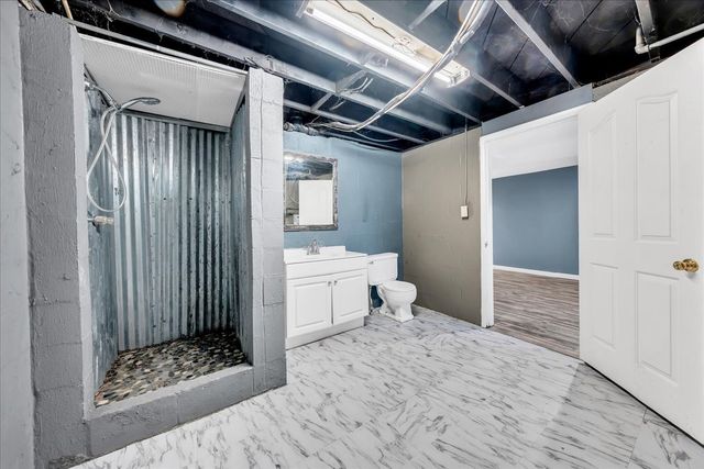 218 Lakeshore Dr, Mcminnville, TN 37110