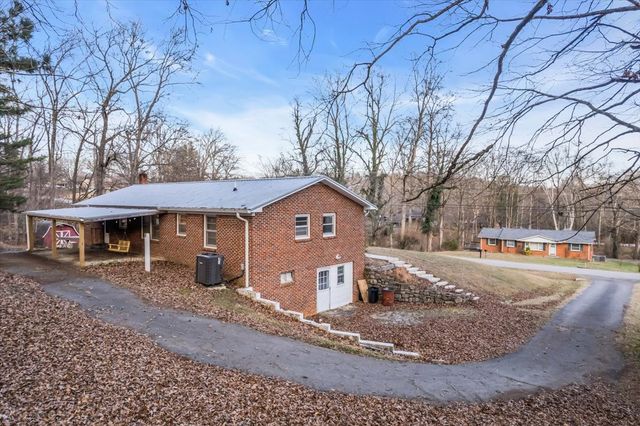 218 Lakeshore Dr, Mcminnville, TN 37110