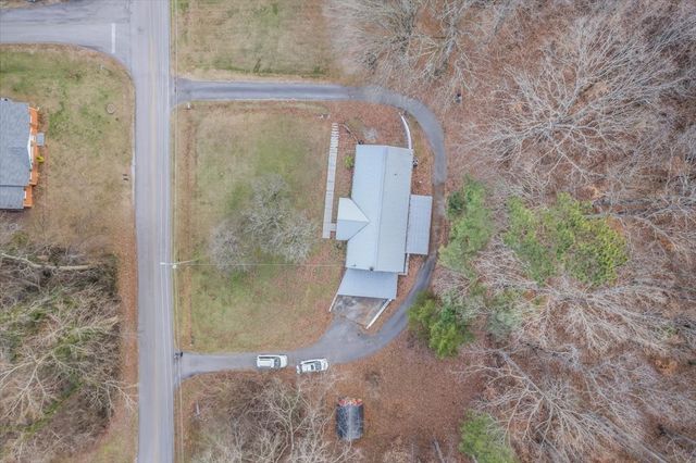 218 Lakeshore Dr, Mcminnville, TN 37110