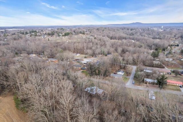 218 Lakeshore Dr, Mcminnville, TN 37110