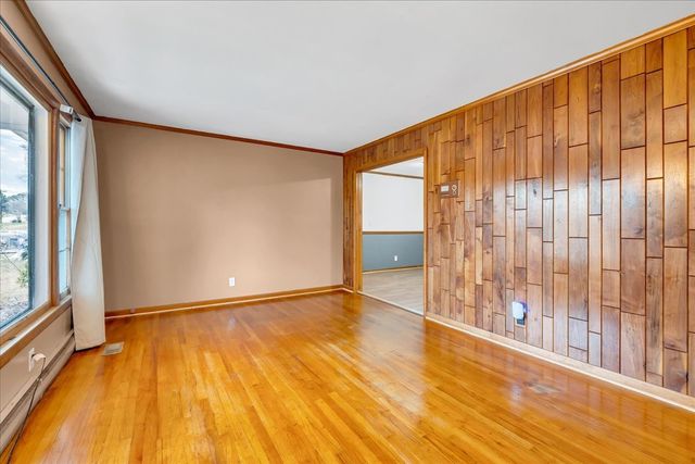 218 Lakeshore Dr, Mcminnville, TN 37110