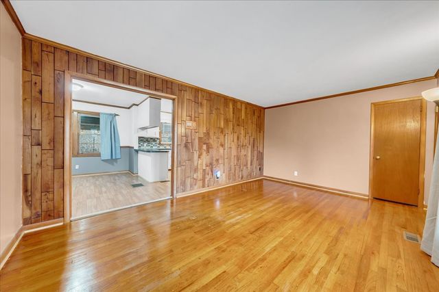 218 Lakeshore Dr, Mcminnville, TN 37110