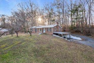 218 Lakeshore Dr, Mcminnville, TN 37110