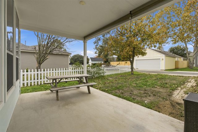 413 Shadow PT, San Marcos, TX 78666