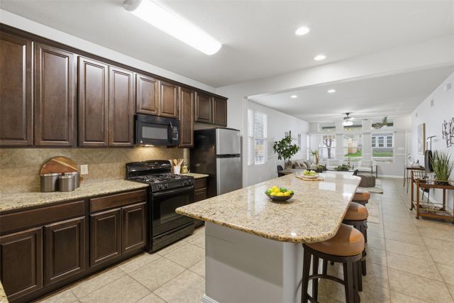 413 Shadow PT, San Marcos, TX 78666