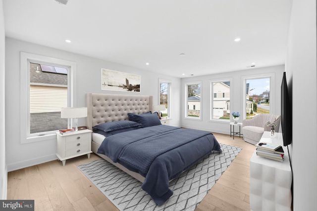 719 MEADOW LN SW, Vienna, VA 22180