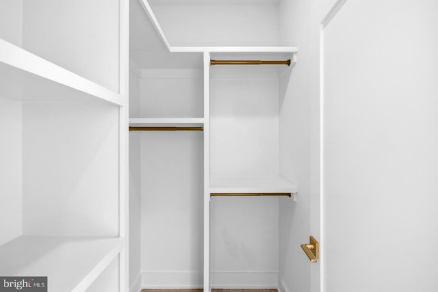 719 MEADOW LN SW, Vienna, VA 22180