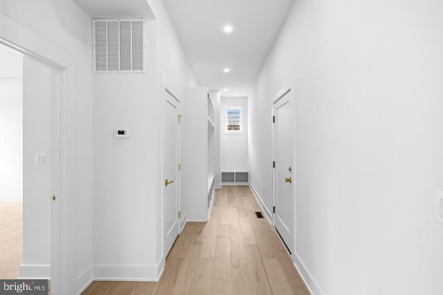 719 MEADOW LN SW, Vienna, VA 22180