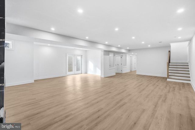 719 MEADOW LN SW, Vienna, VA 22180