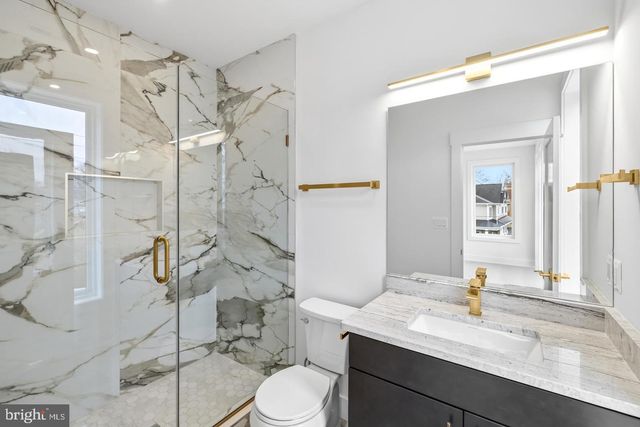 719 MEADOW LN SW, Vienna, VA 22180