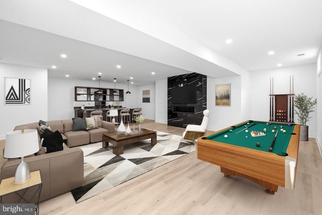 719 MEADOW LN SW, Vienna, VA 22180