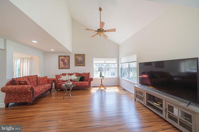 1907 MAYFLOWER DR, Quakertown, PA 18951