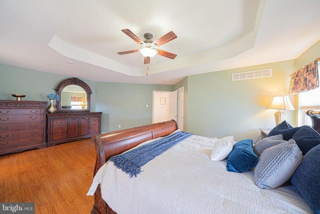 1907 MAYFLOWER DR, Quakertown, PA 18951
