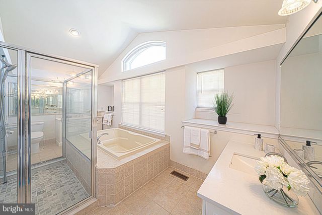 1907 MAYFLOWER DR, Quakertown, PA 18951