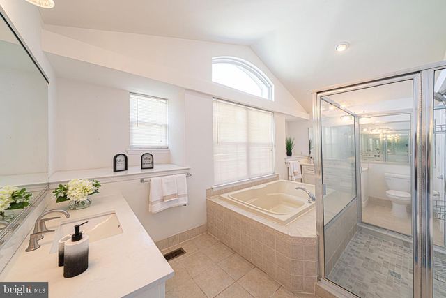 1907 MAYFLOWER DR, Quakertown, PA 18951