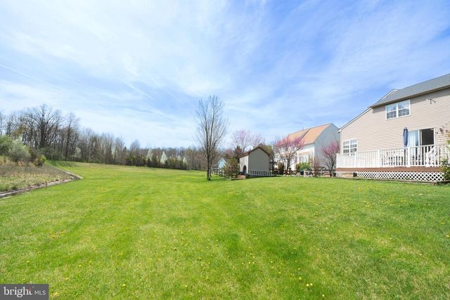 1907 MAYFLOWER DR, Quakertown, PA 18951
