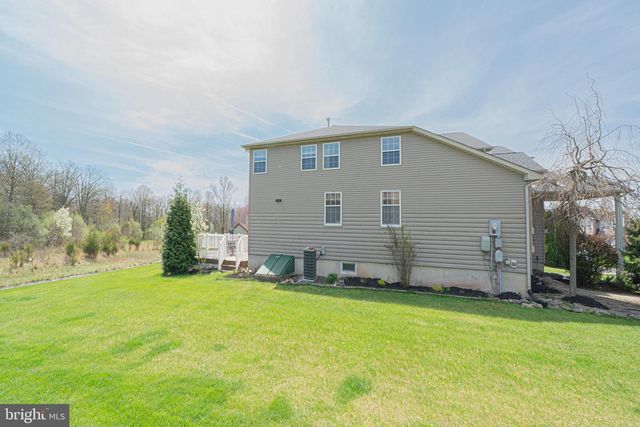 1907 MAYFLOWER DR, Quakertown, PA 18951