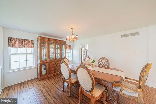 1907 MAYFLOWER DR, Quakertown, PA 18951