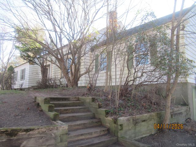 2929 State Route 52, Pine Bush, NY 12566