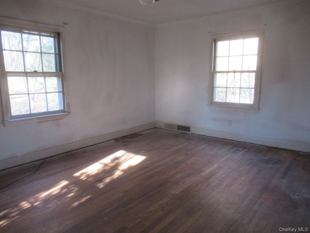 2929 State Route 52, Pine Bush, NY 12566
