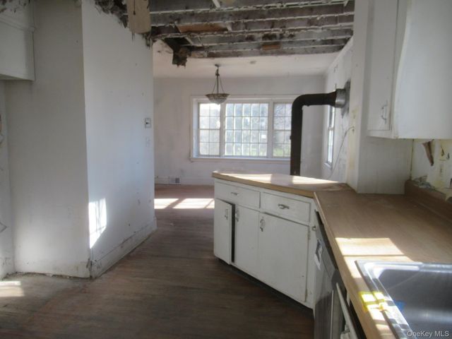 2929 State Route 52, Pine Bush, NY 12566